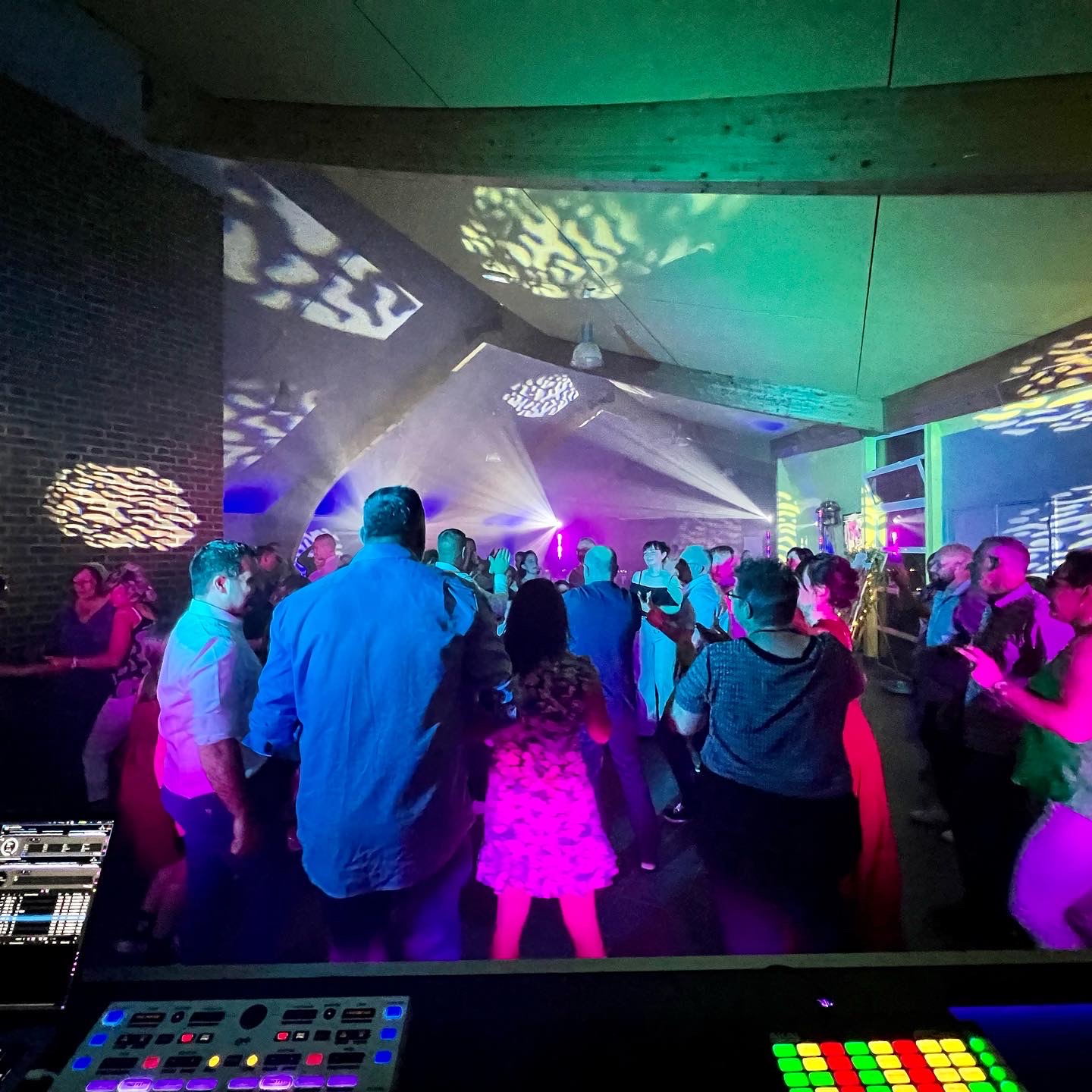 C3A18CAC FF57 4B21 B6E1 690E0EB98F92